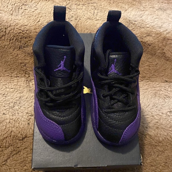 Toddler Boy 12s - Picture 2 of 3